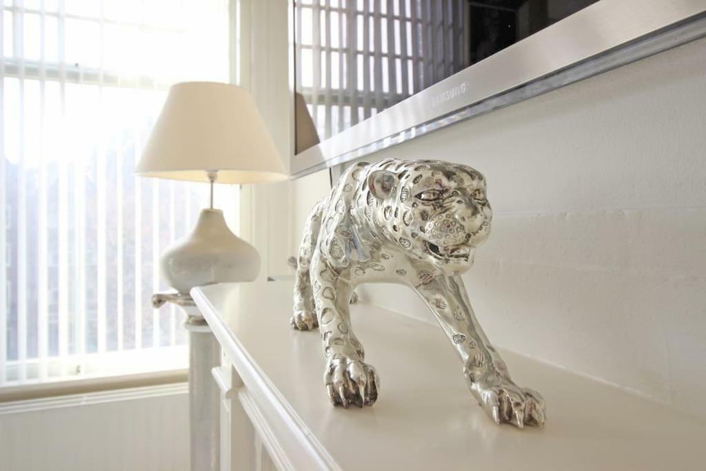 White Luxury Penthouse In City Centre Amsterdam Buitenkant foto