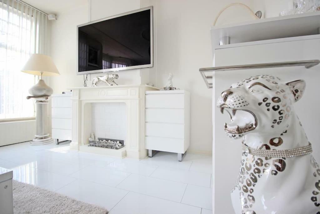 White Luxury Penthouse In City Centre Amsterdam Buitenkant foto